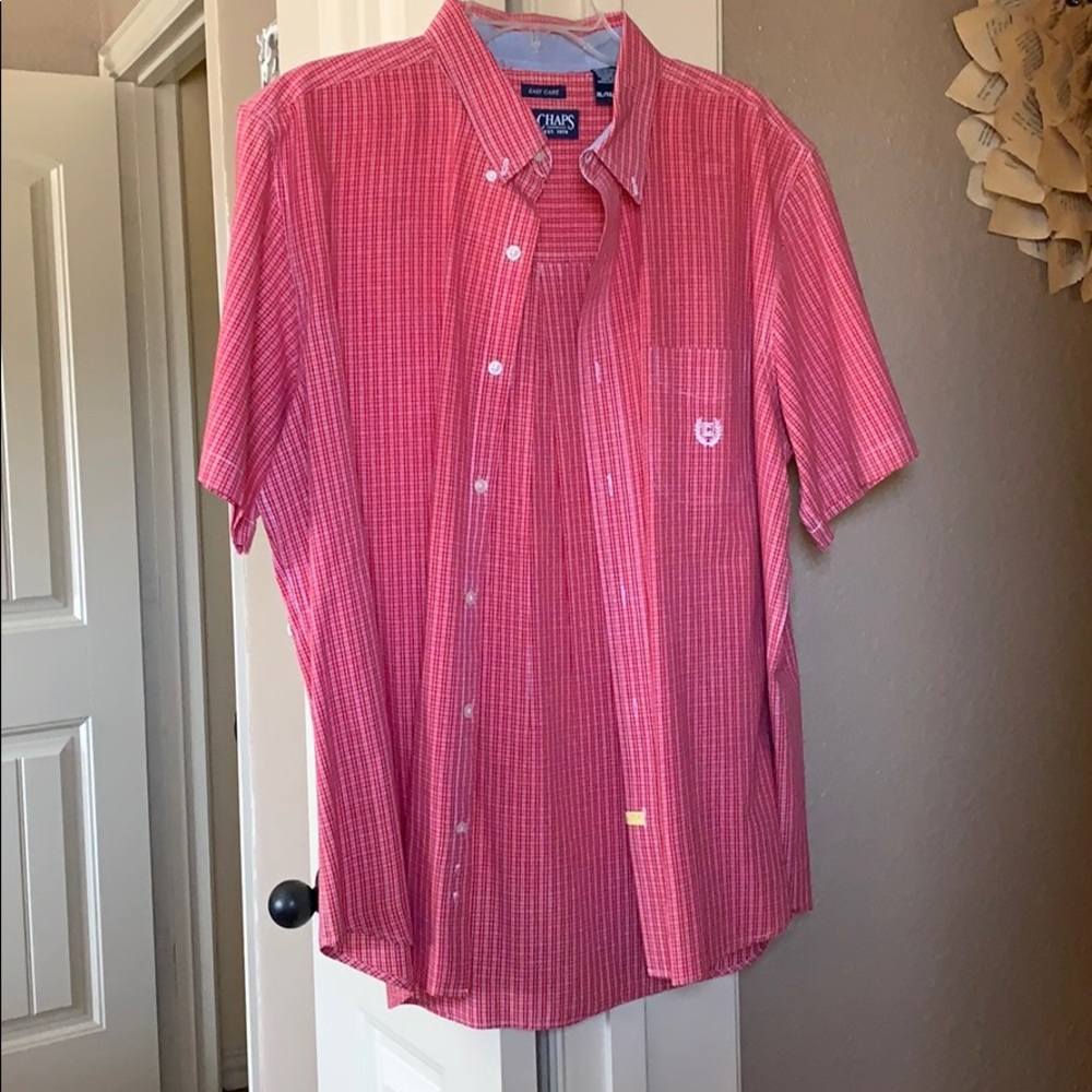 Short sleeve button up
